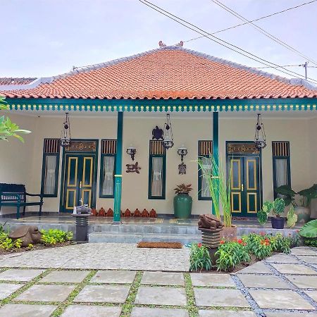 Omah Kura 1 Hotel Jogjakarta Buitenkant foto