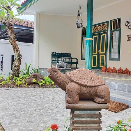 Omah Kura 1 Hotel Jogjakarta Buitenkant foto