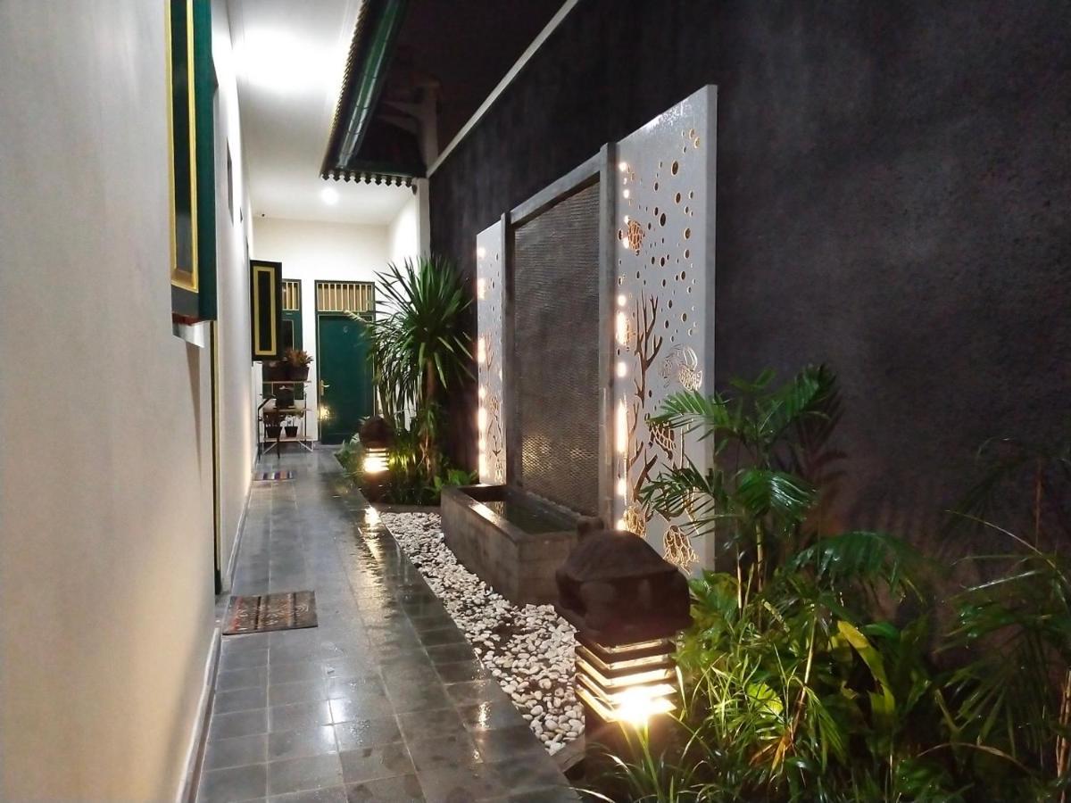 Omah Kura 1 Hotel Jogjakarta Buitenkant foto