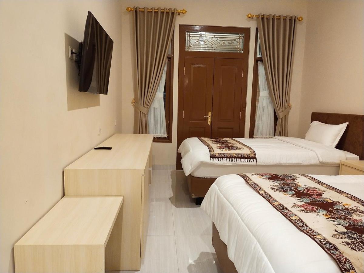 Omah Kura 1 Hotel Jogjakarta Buitenkant foto