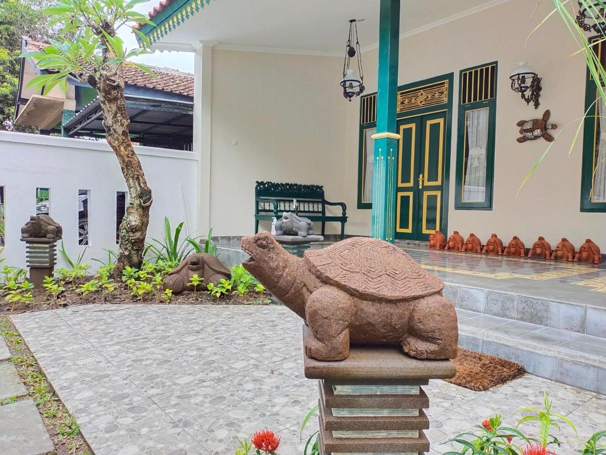 Omah Kura 1 Hotel Jogjakarta Buitenkant foto